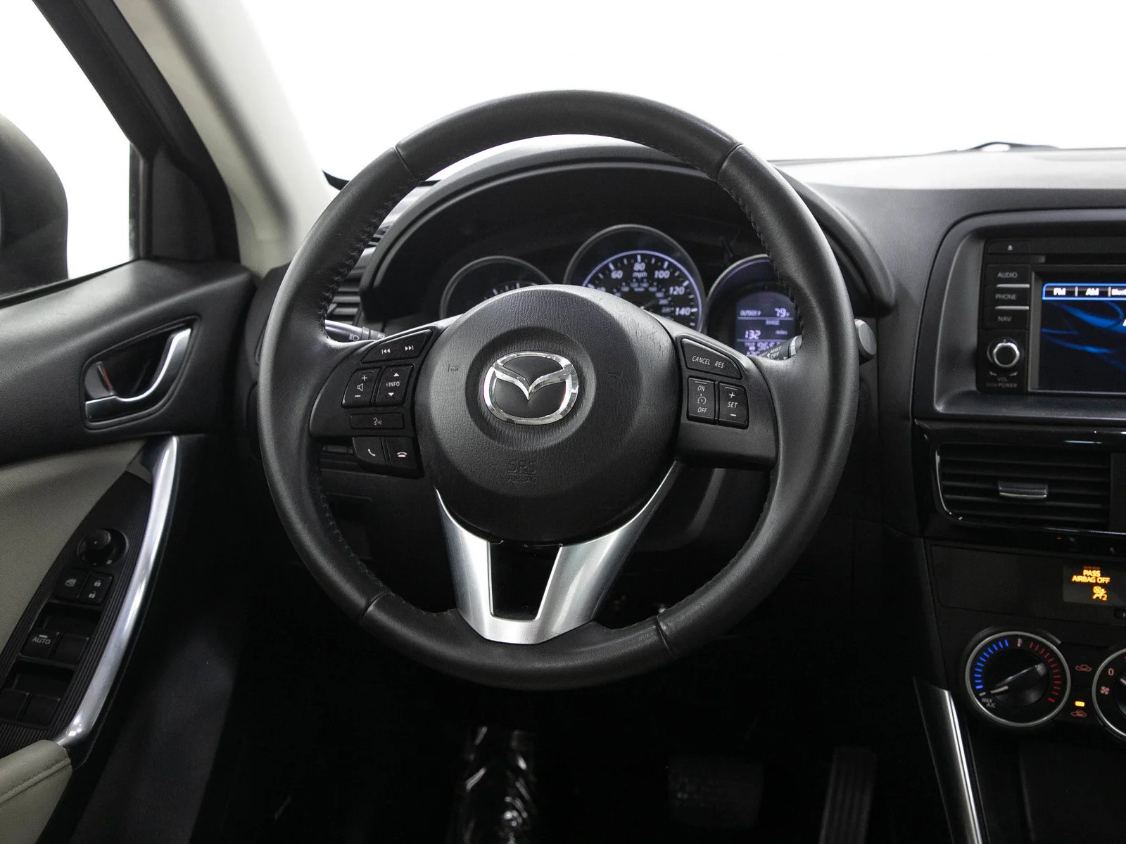 Used 2015 Soul Red Metallic Mazda Touring image 16