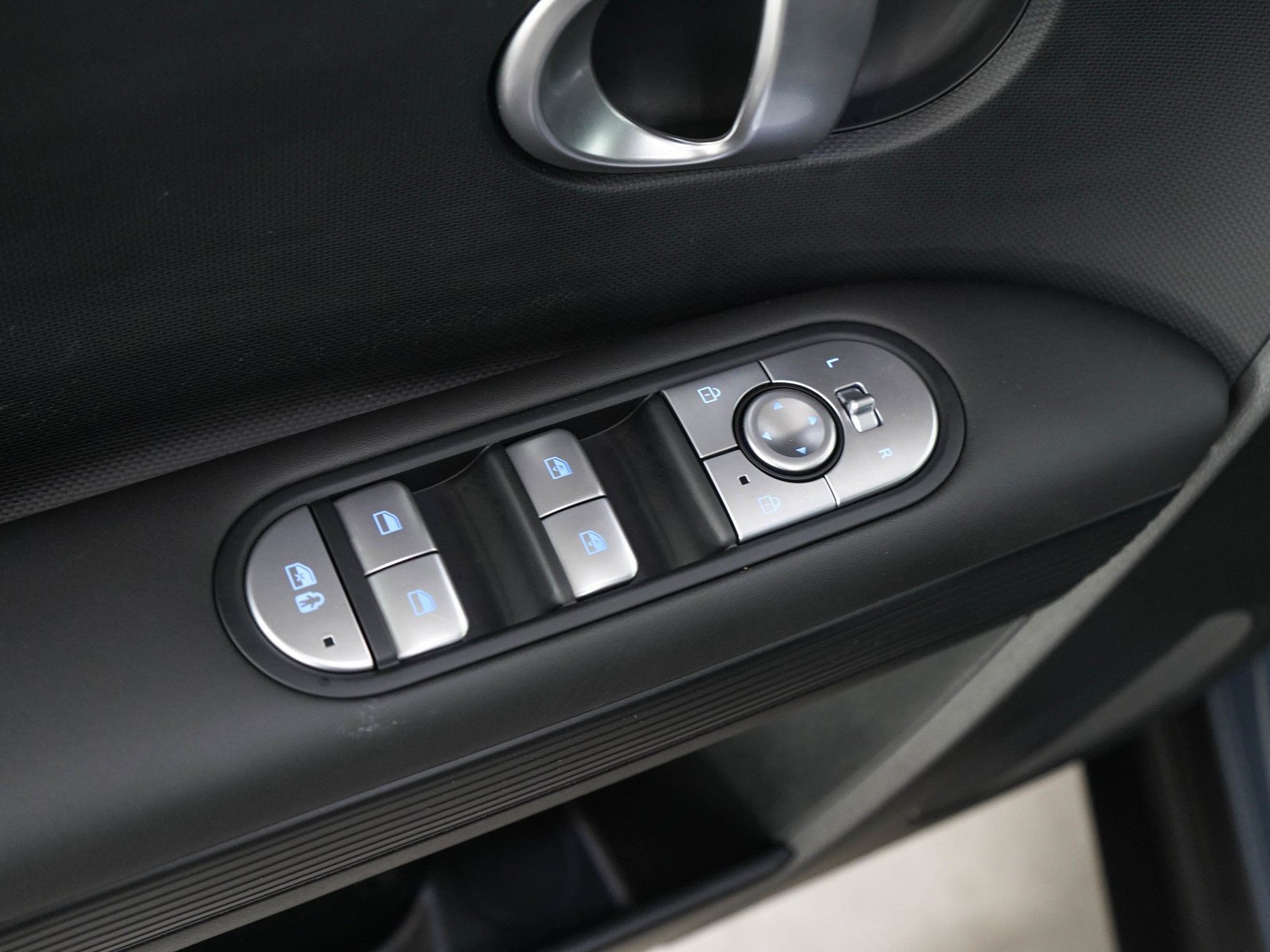 Used 2024 Digital Teal Hyundai SEL AWD image 20