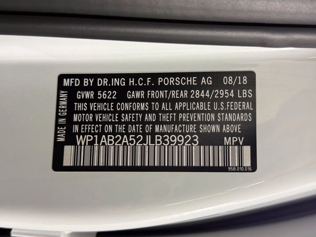 Used 2018 White Porsche S image 31
