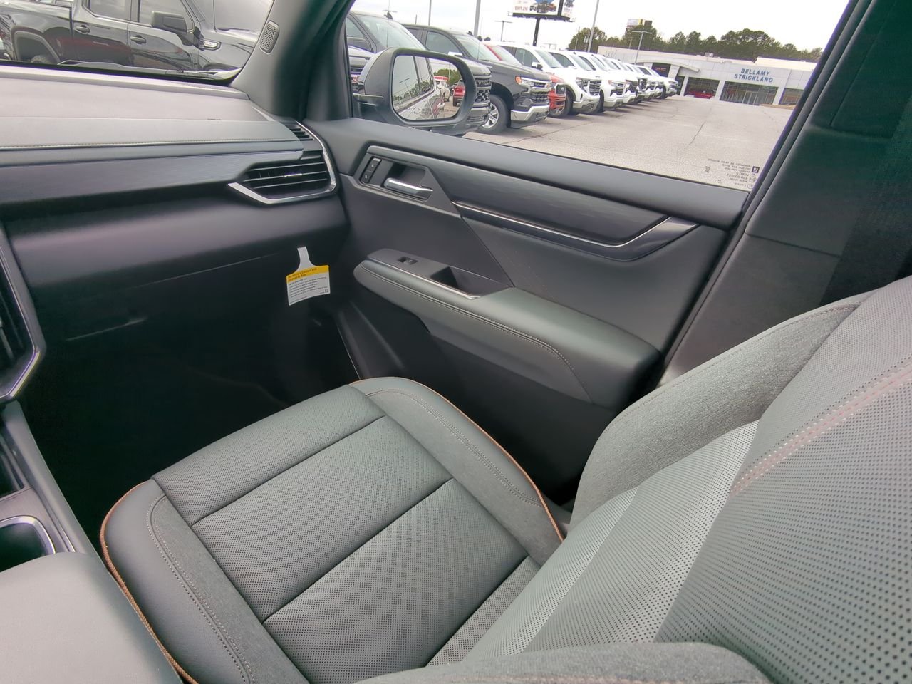 Used 2025 Sterling Metallic GMC AT4 image 48