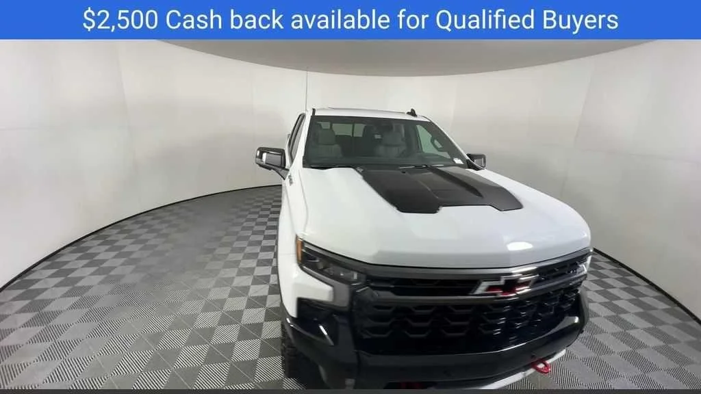 New 2026 Summit White Chevrolet ZR2 image 3