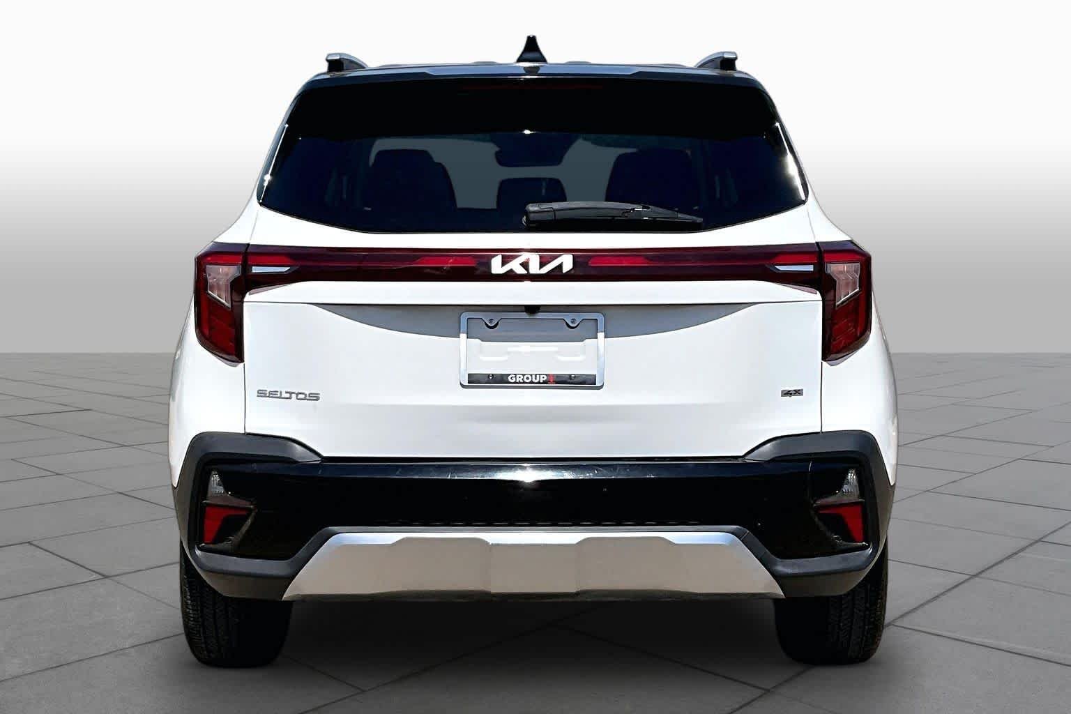 Pre-Owned 2024 Kia Seltos S