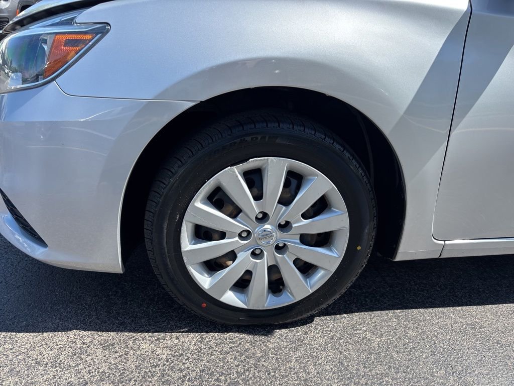 Used 2017 Silver Nissan SV image 8