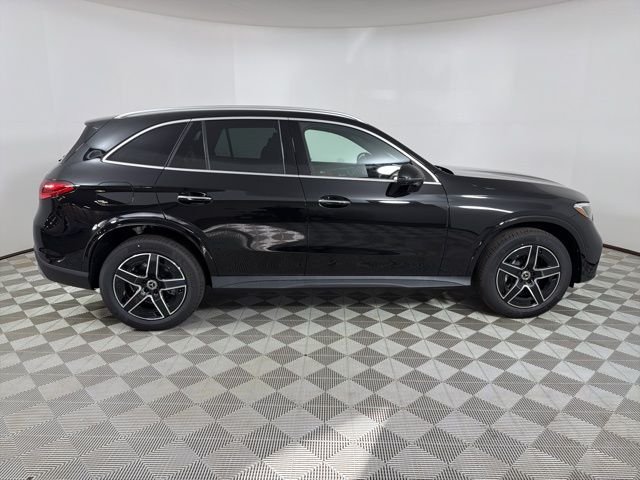 New 2026 Obsidian Black Metallic Mercedes-Benz GLC 300 image 8