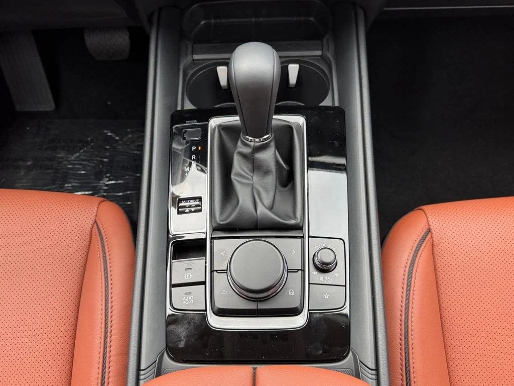 New 2026 Zircon Sand Metallic Mazda 2.5 Turbo Meridian Edition image 19
