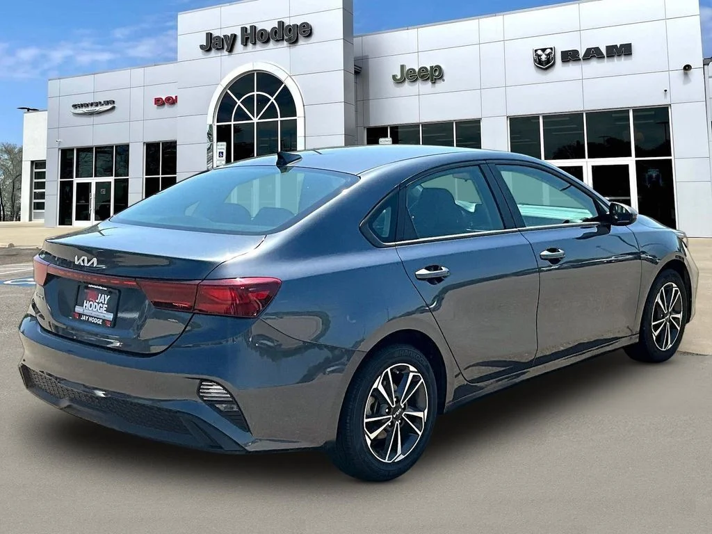 Used 2024 Gray Kia LXS image 7