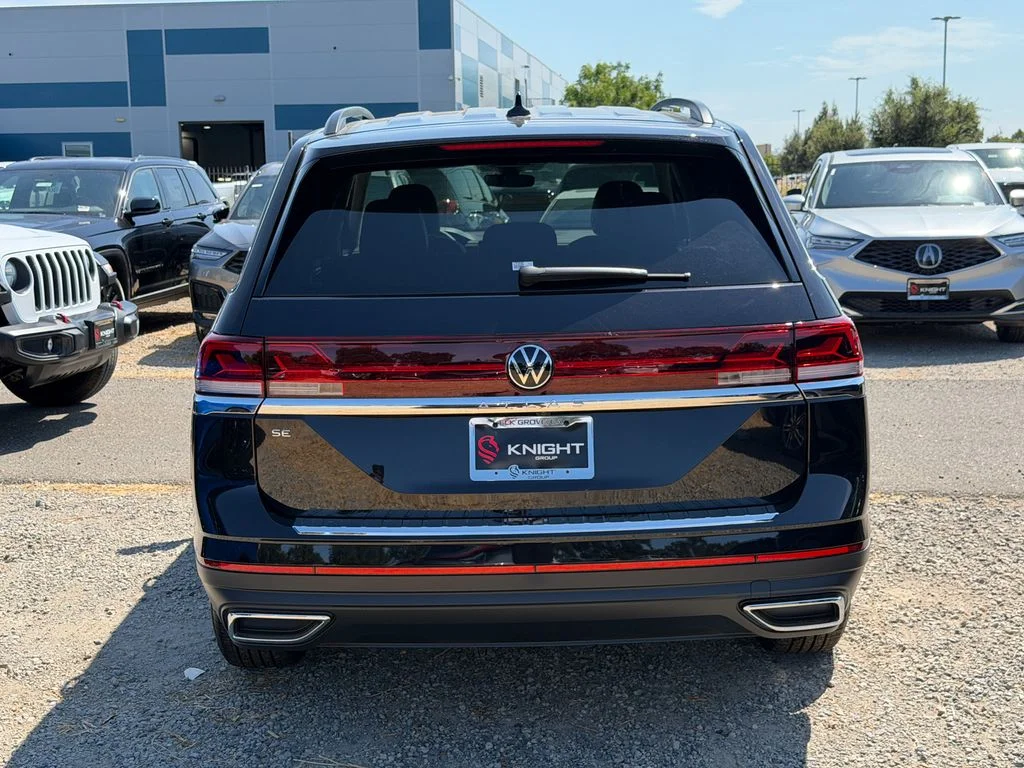 New 2026 Deep Black Pearl Volkswagen 2.0T SE image 8