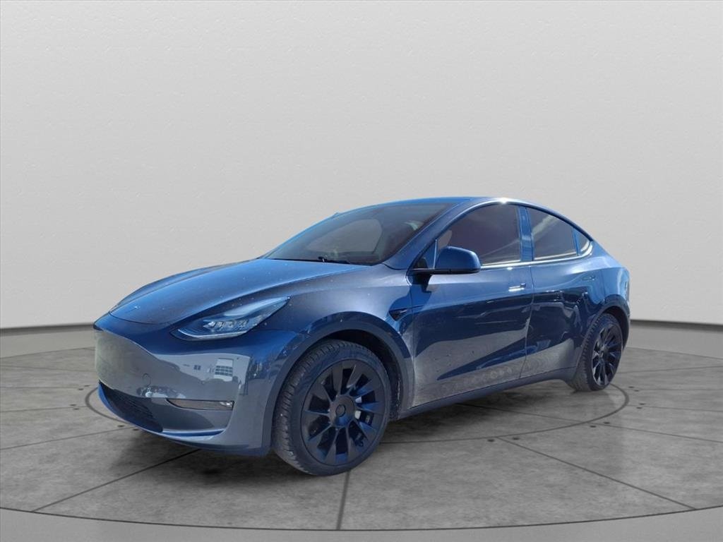 Used 2021 Tesla Model Y Long Range with VIN 5YJYGDEE7MF196522 for sale in Waukesha, WI