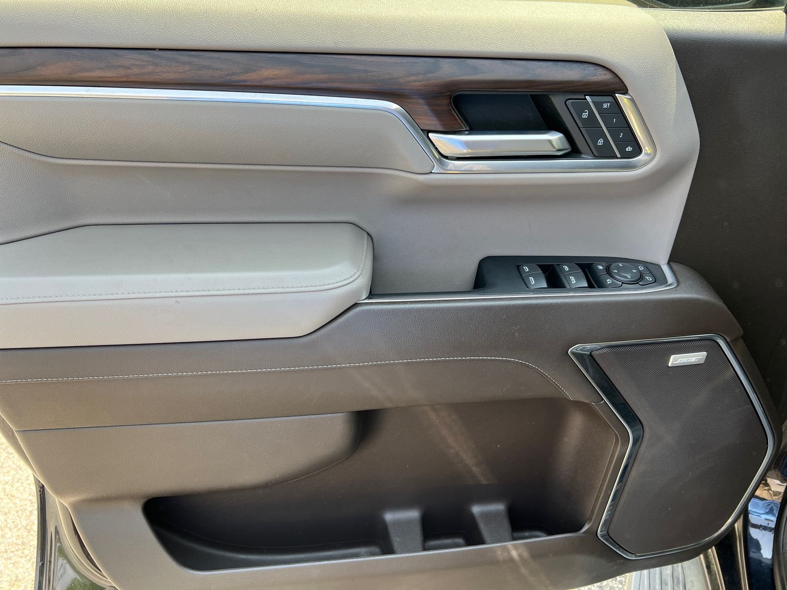 2022 GMC Sierra 1500 SLT - Photo 11