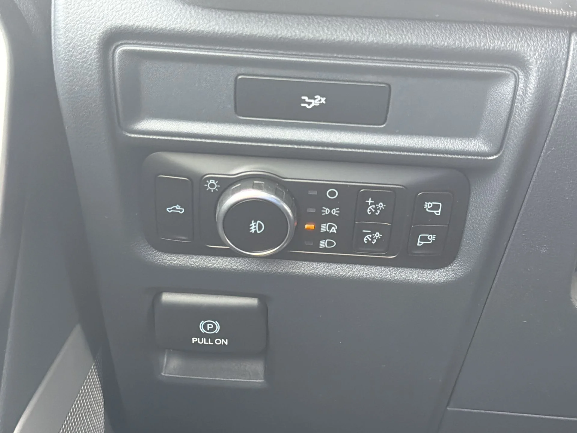 New 2026 Agate Black Metallic Ford Lariat® image 22