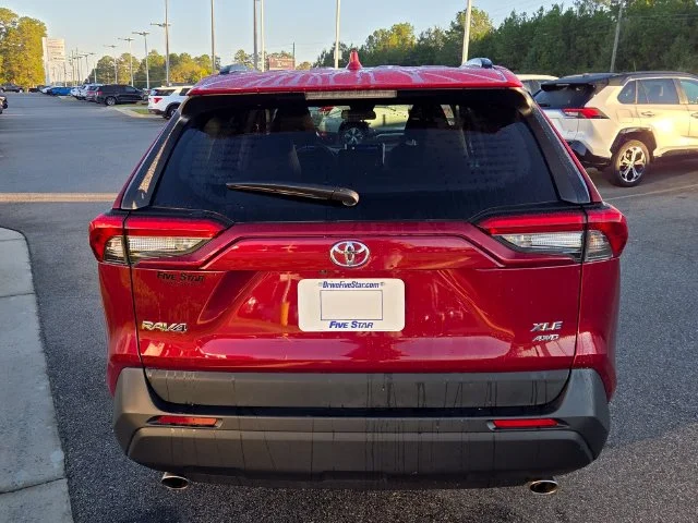 Used 2025 Red Toyota XLE image 12