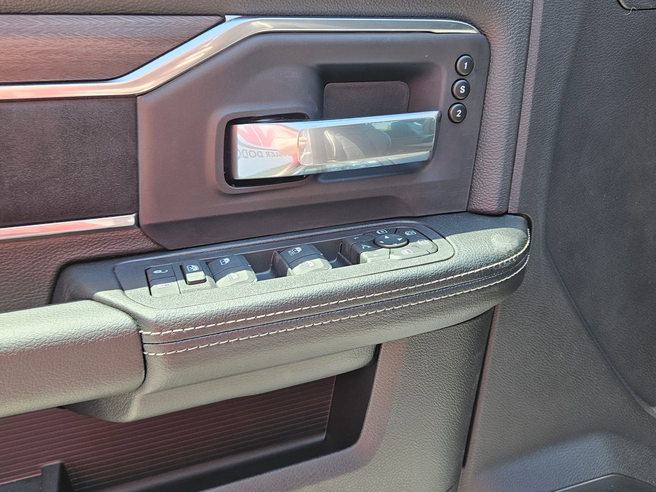 New 2026 Silver-Zynith Exterior Paint RAM Laramie image 16