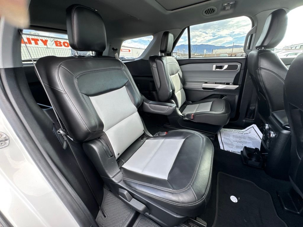 Used 2022 White Ford XLT image 22