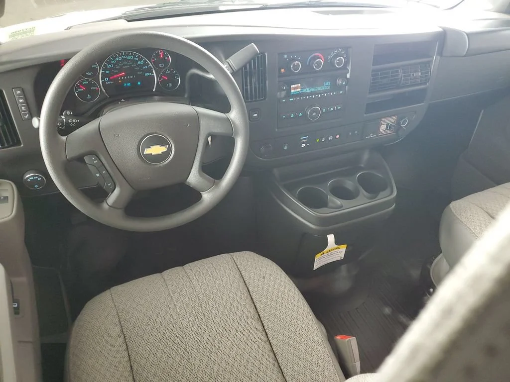 2025 Chevrolet Express Cargo Work Van - Photo 15