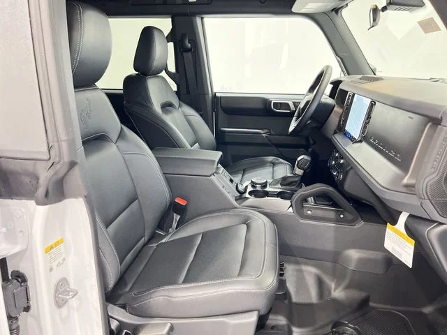 New 2025 Oxford White Ford Badlands® image 25