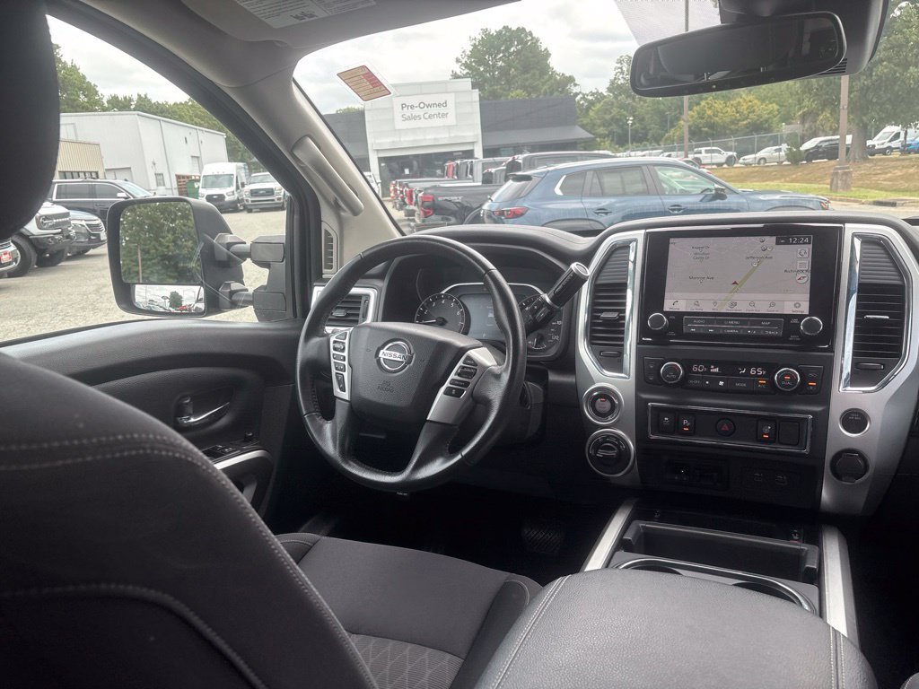 Used 2021 Gray Nissan SV image 9
