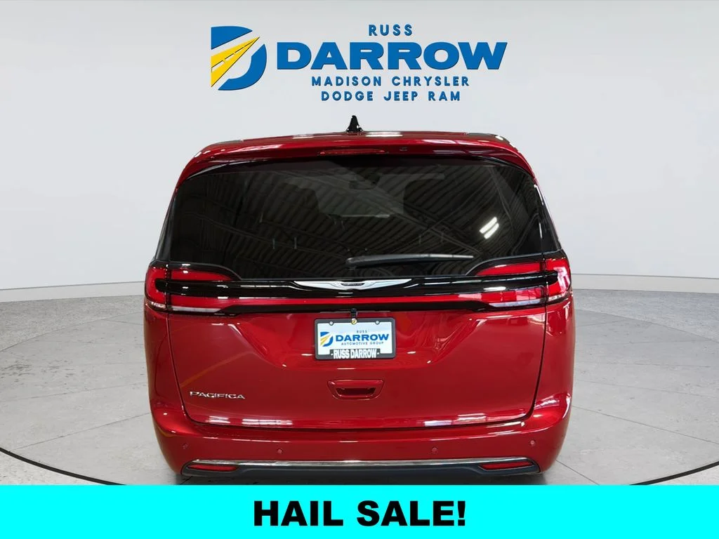 New 2026 Red Hot Pearl-Coat Exterior Paint Chrysler Select image 4