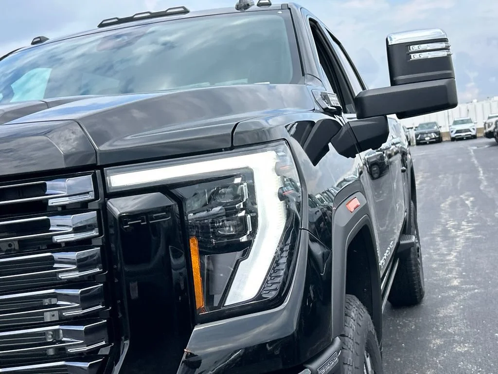 2026 GMC Sierra 2500HD Denali Ultimate - Photo 11
