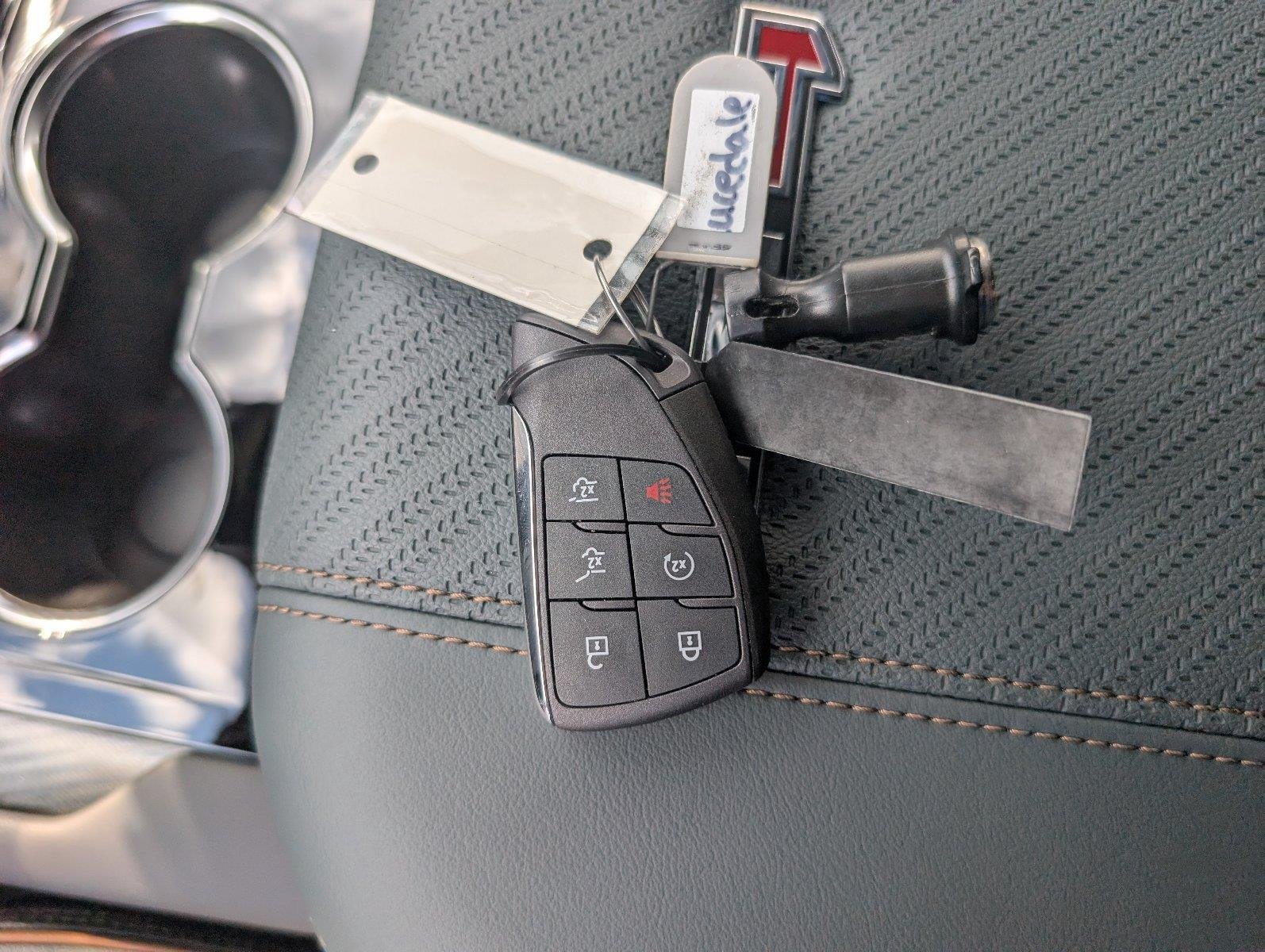 2026 GMC Yukon AT4 - Photo 24