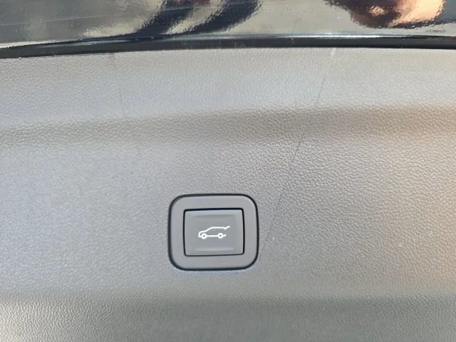 2026 Chevrolet Suburban Premier - Photo 50