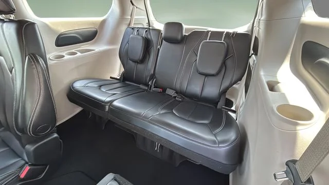 Used 2023 Gray Chrysler Touring L image 33