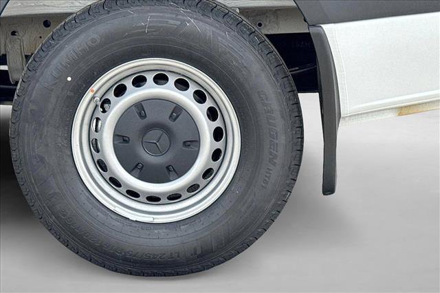 New 2026 Arctic White Mercedes-Benz  image 35