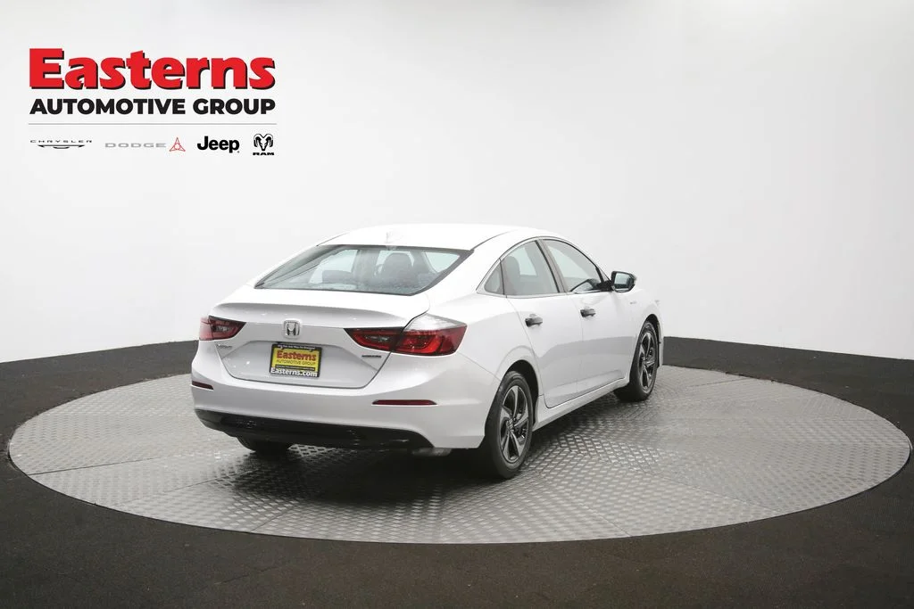 Used 2022 White Honda EX image 36