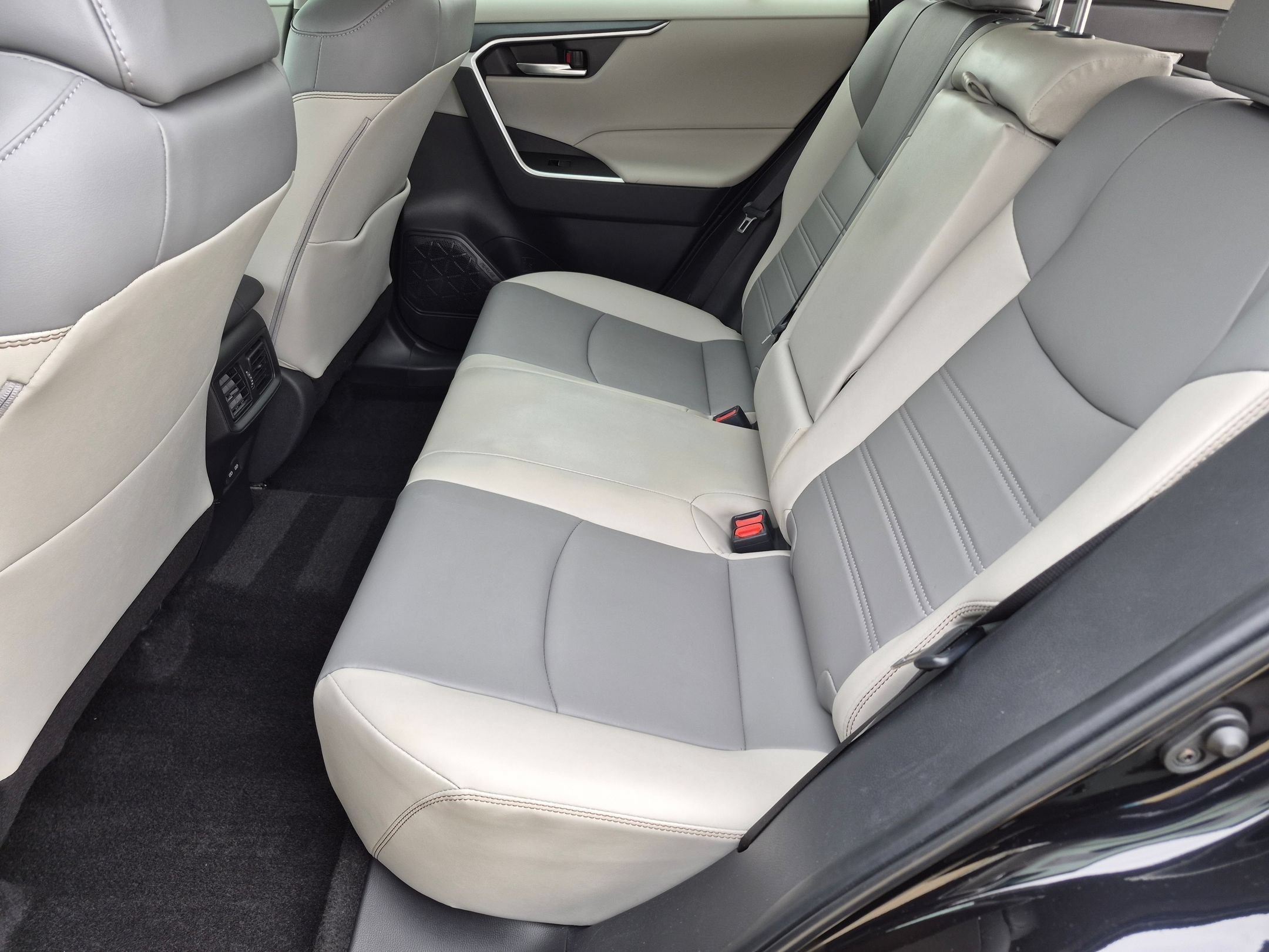 Used 2024 Midnight Black Metallic Toyota XLE Premium AWD image 23