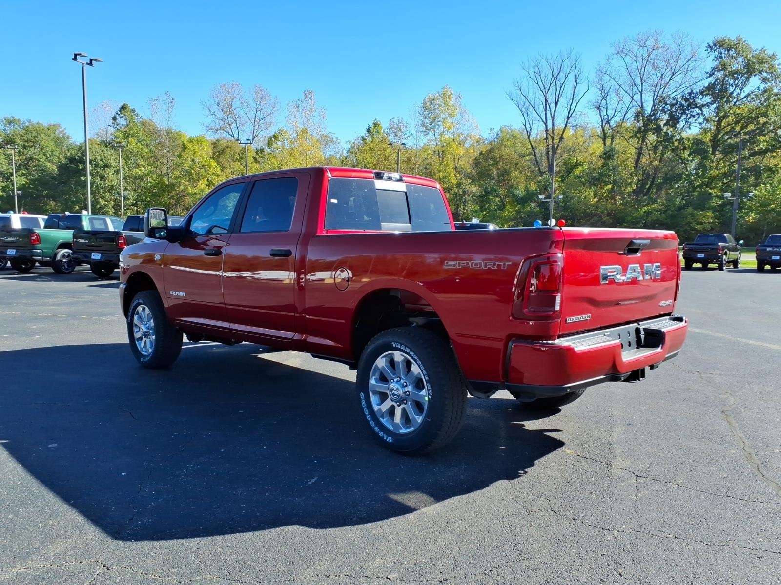 New 2027 Molten Red Pearl-Coat Exterior Paint RAM Big Horn image 5