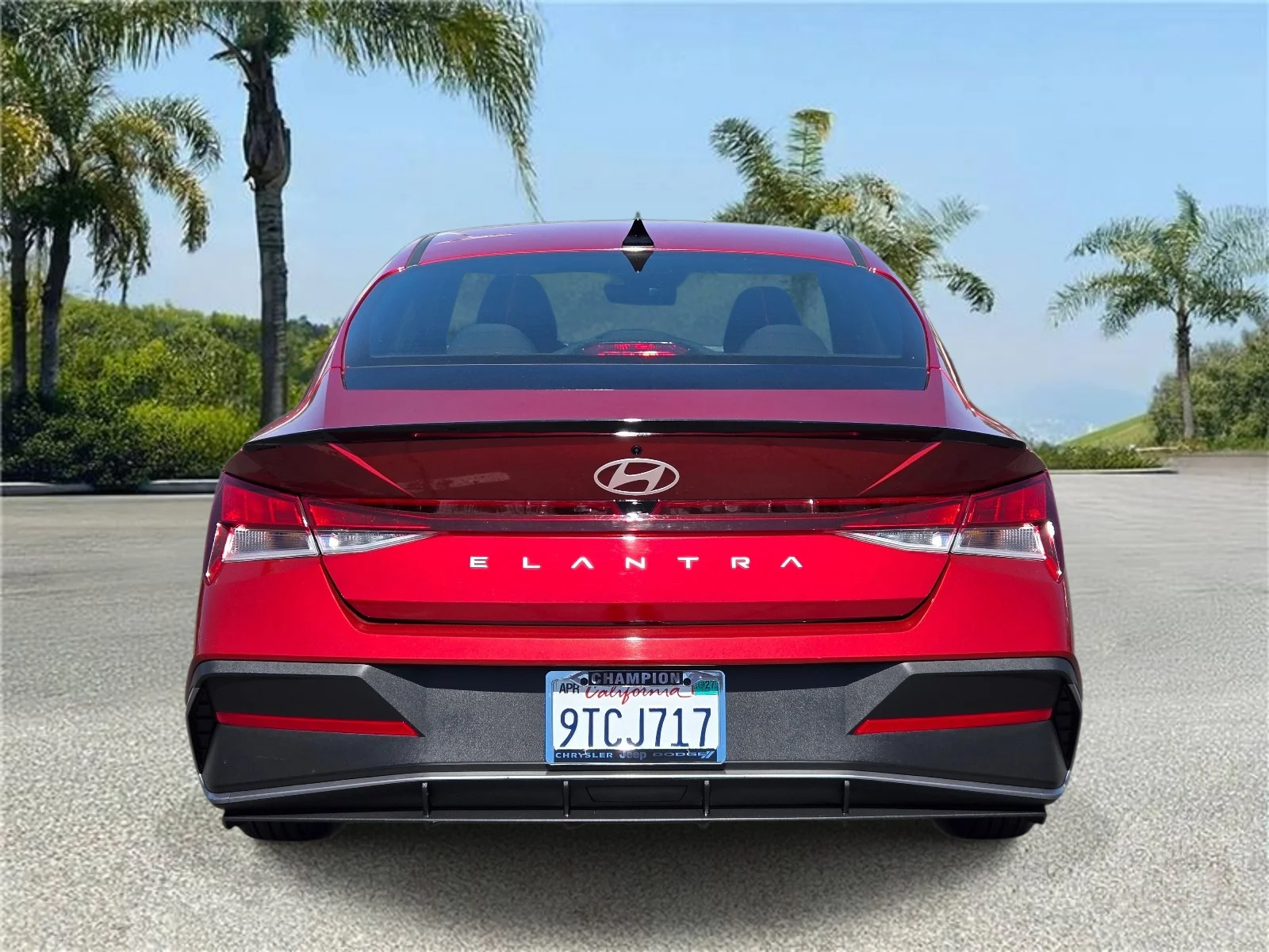 Used 2025 Ultimate Red Hyundai SEL Sport IVT image 6
