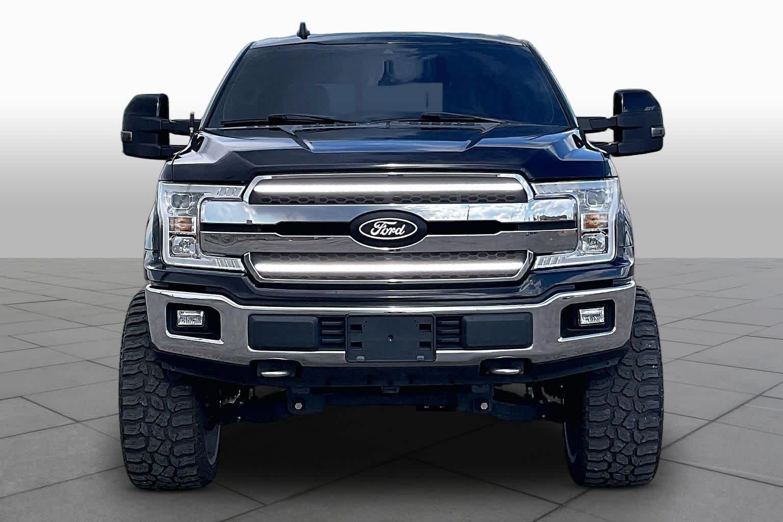 Used 2019 Agate Black Metallic Ford XLT image 4