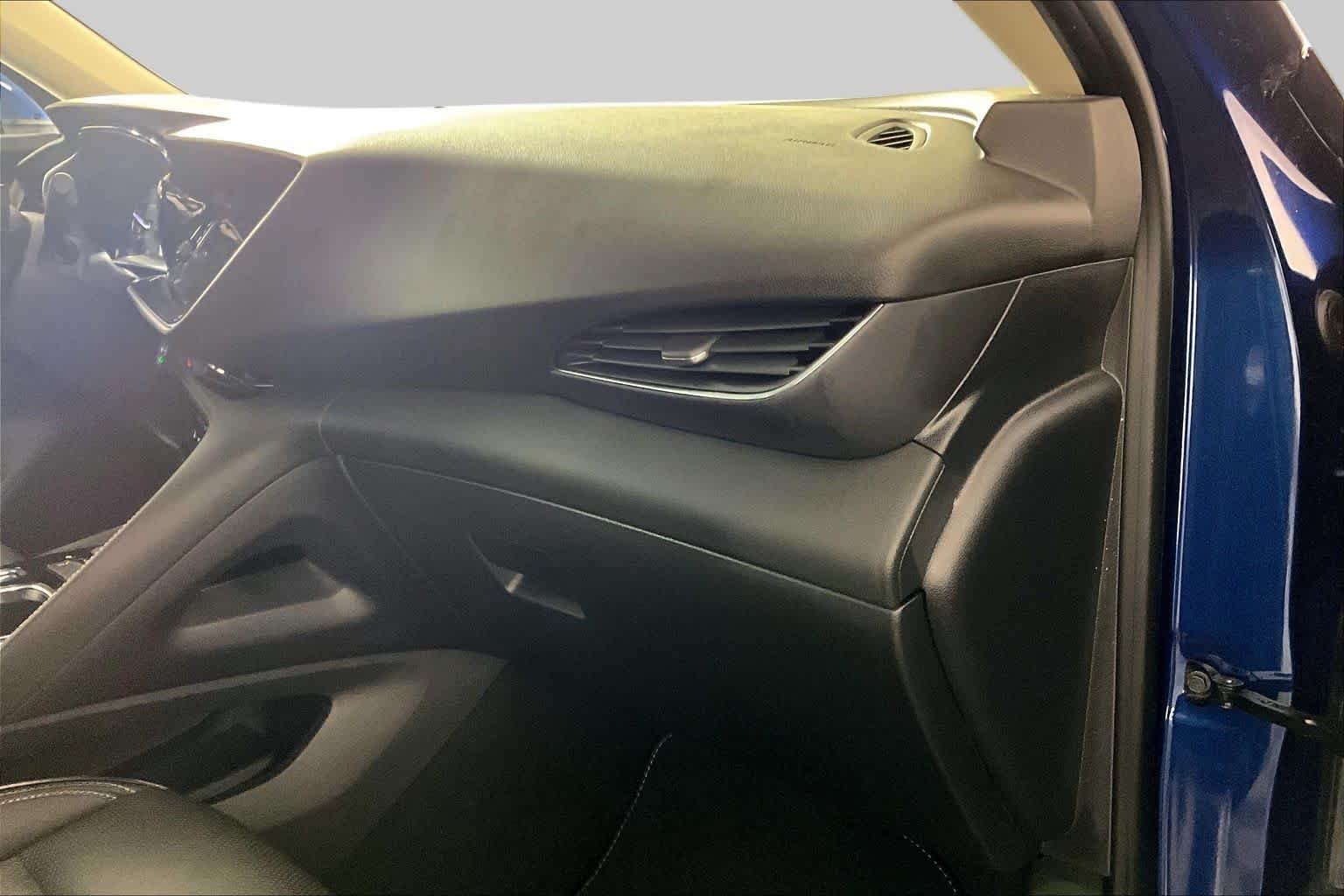 Used 2023 Sapphire Metallic Buick Essence image 17
