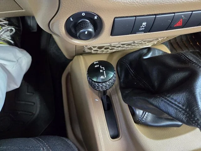 Used 2018 Black Jeep Unlimited Sahara image 18