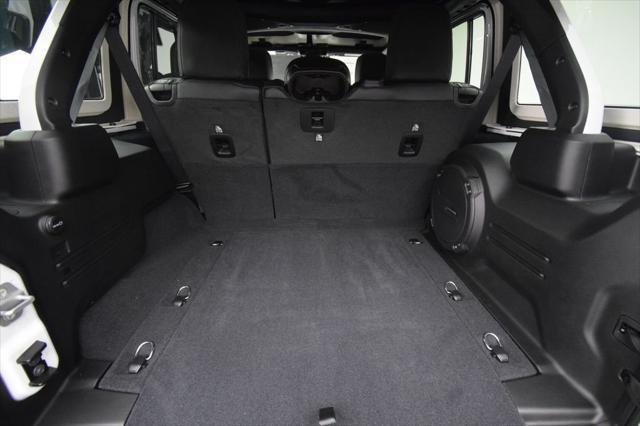 New 2026 Bright White Clearcoat Jeep Rubicon X image 41