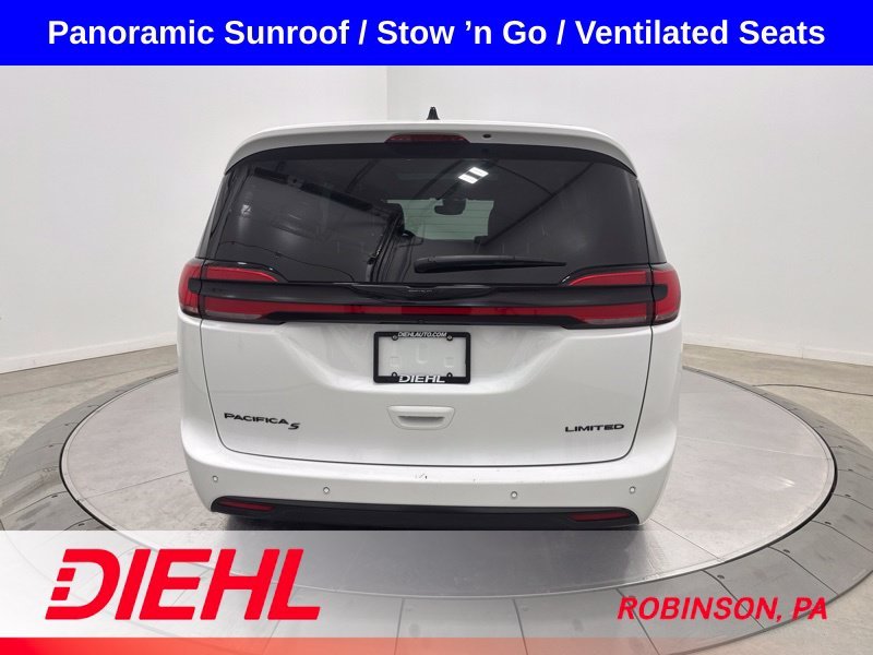 Used 2025 White Chrysler Limited image 6