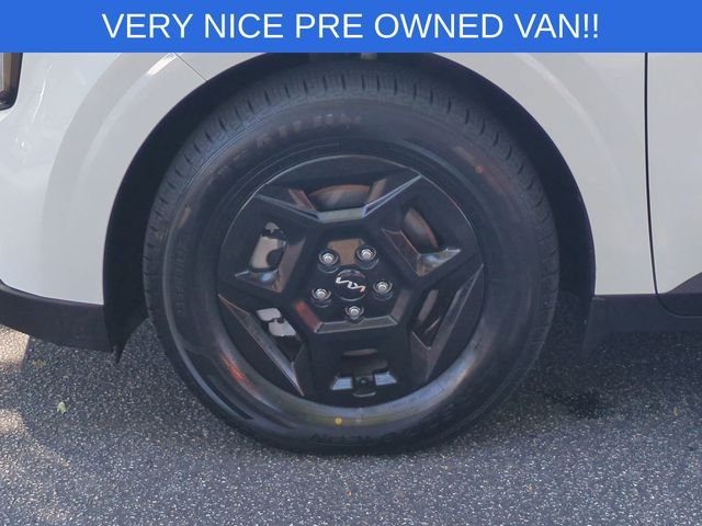 Used 2026 White Kia LXS image 10