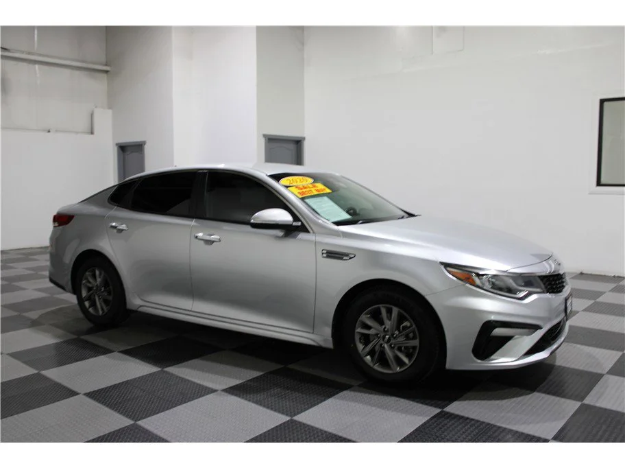 2020 Kia Optima LX AT's photo