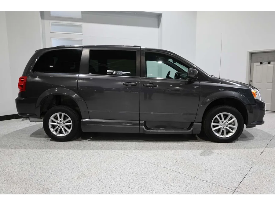 Used 2019 GRAY Dodge SXT Mobility Handicap Van image 5