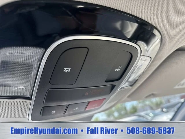 Used 2023 Silver Hyundai SEL image 25