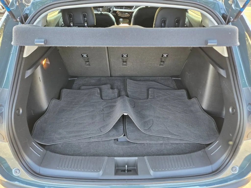 Used 2025 Cypress Gray Chevrolet LT image 13