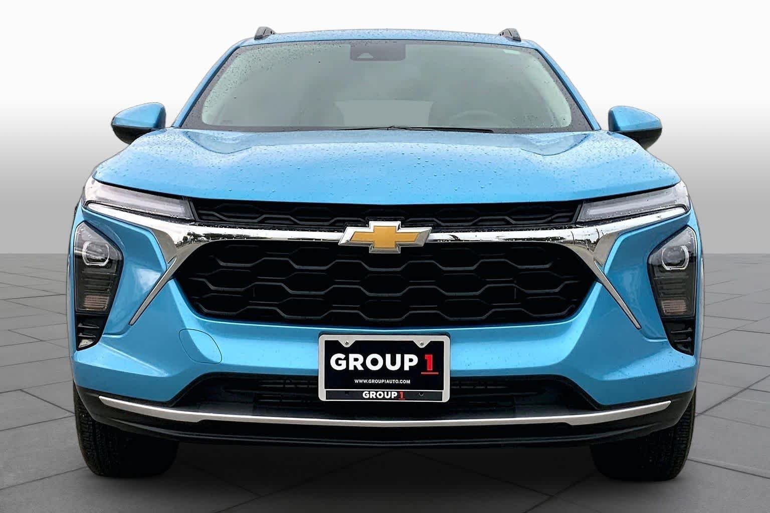 Used 2025 Marina Blue Metallic Chevrolet LT image 3