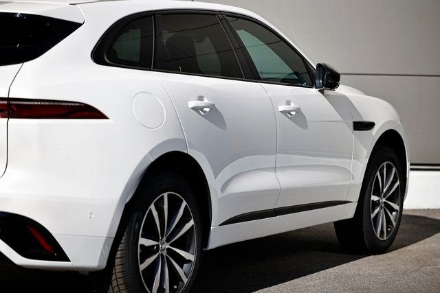 2026 Jaguar F-Pace R-Dynamic S - Photo 15