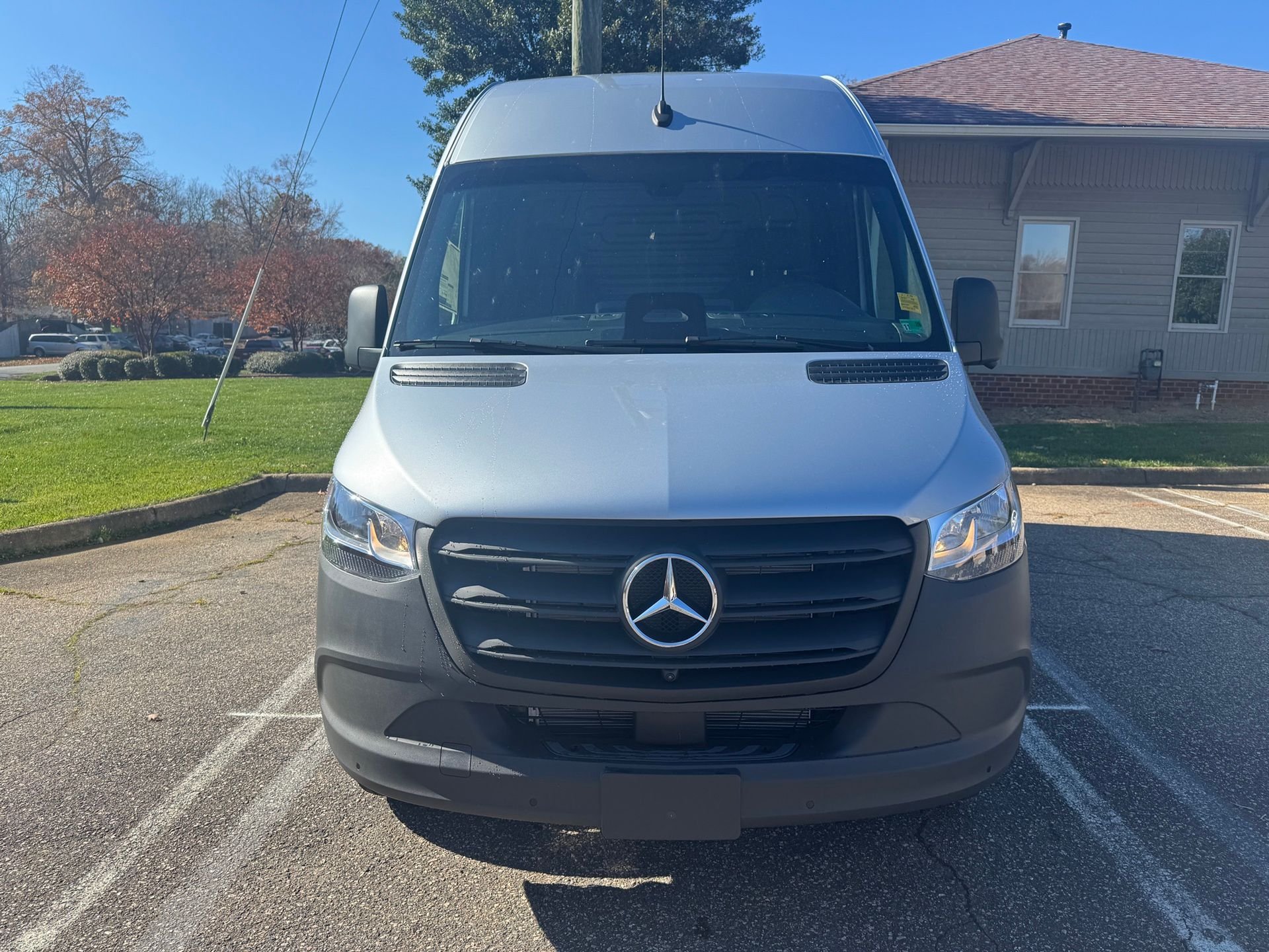 New 2026 High-tech silver metallic Mercedes-Benz Cargo 144 WB image 2