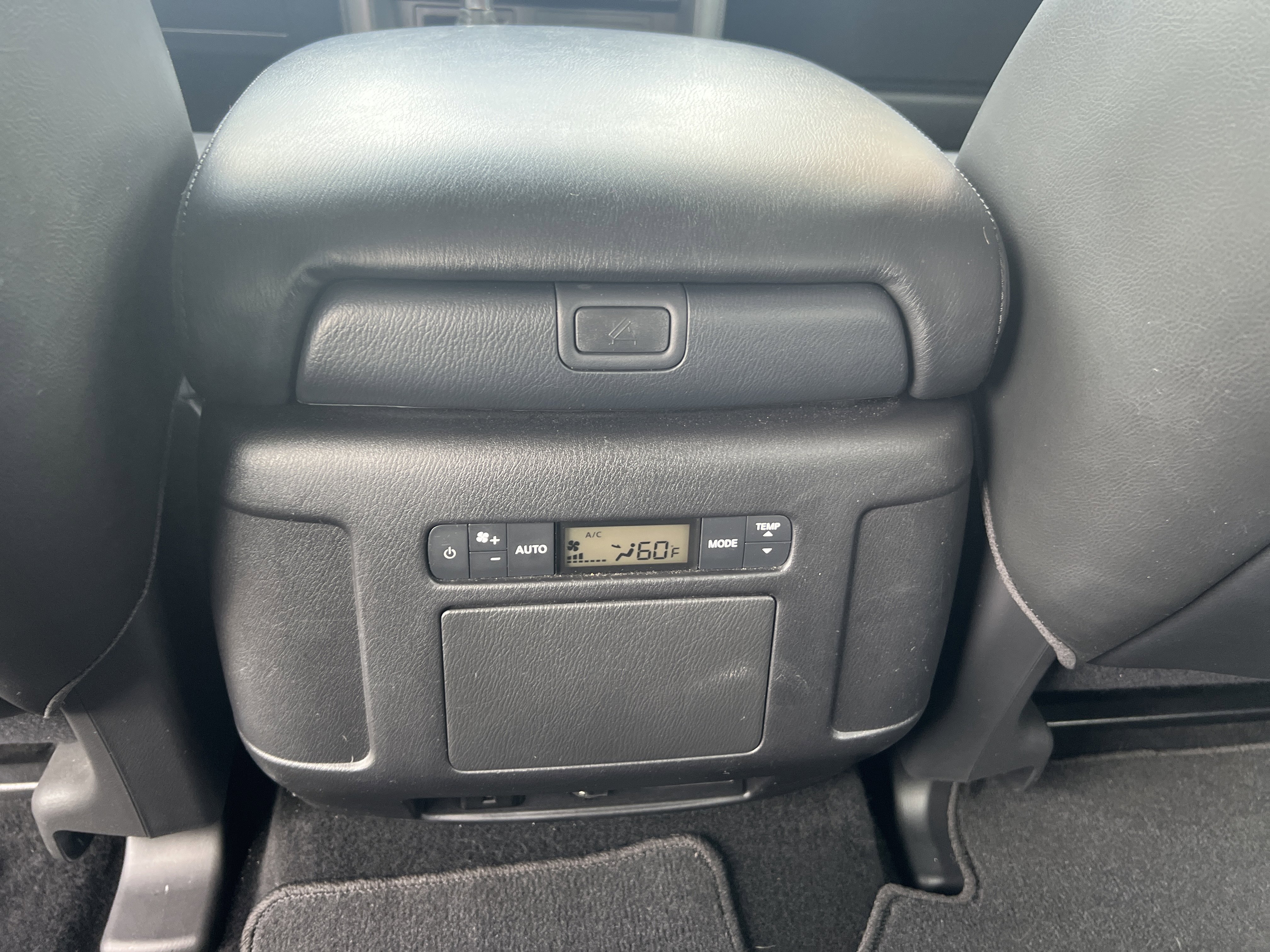 Certified Used 2022 Gun Metallic Nissan SL image 31