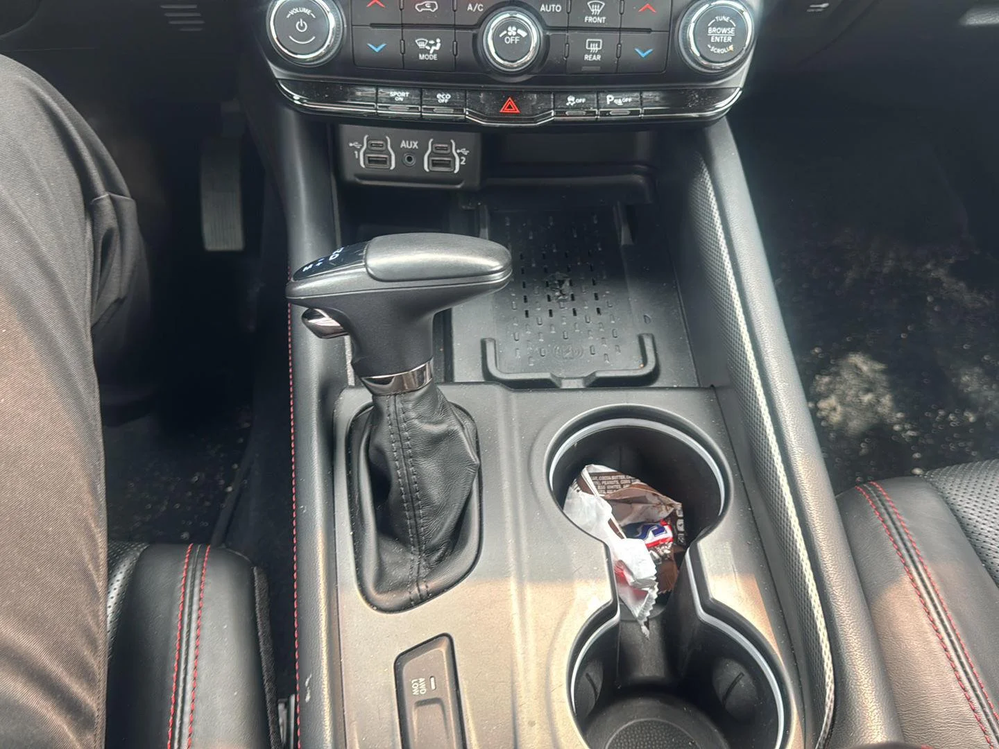 Used 2025 Vapour Grey Dodge R/T image 11