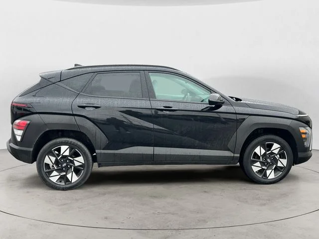 Used 2024 Abyss Black Hyundai SEL image 6