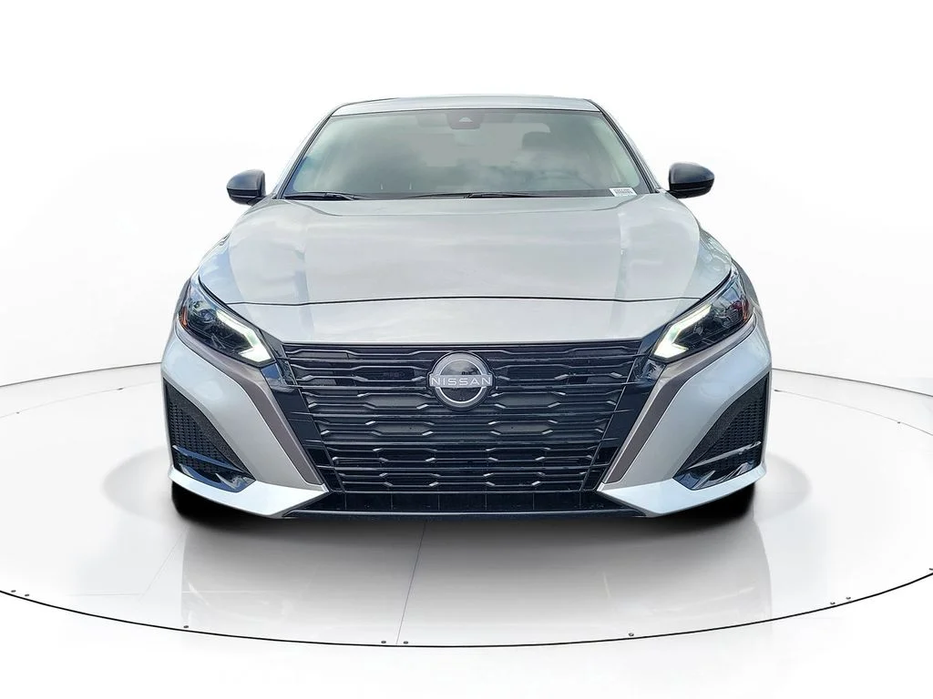 New 2026 Silver Nissan 2.5 SV image 3