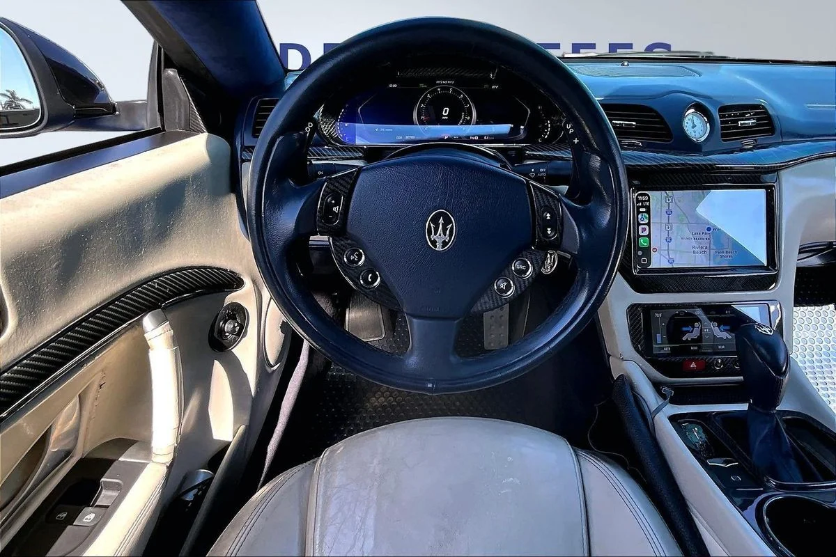 Used 2014 Blue Maserati Sport image 8