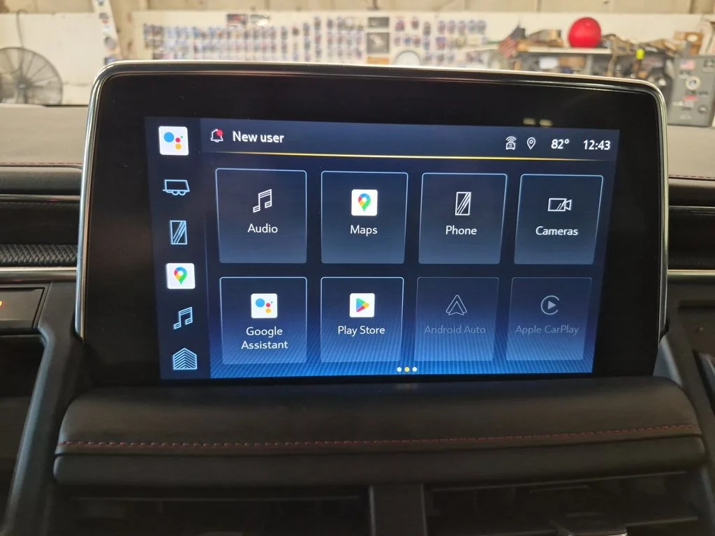 Used 2022 Iridescent Pearl Tricoat Chevrolet RST image 36