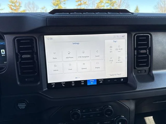 New 2025 Azure Gray Metallic Tri-Coat Ford Badlands® image 64